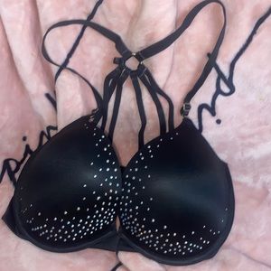Victoria’s Secret Studded Very Sexy Push up bra front close 32DDD